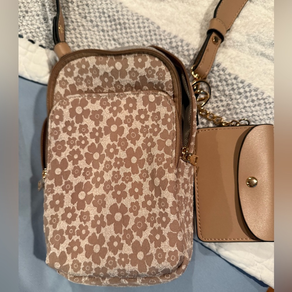 NWT Jen & Co Bag in a Bag Tan Floral Vegan Crossbody
